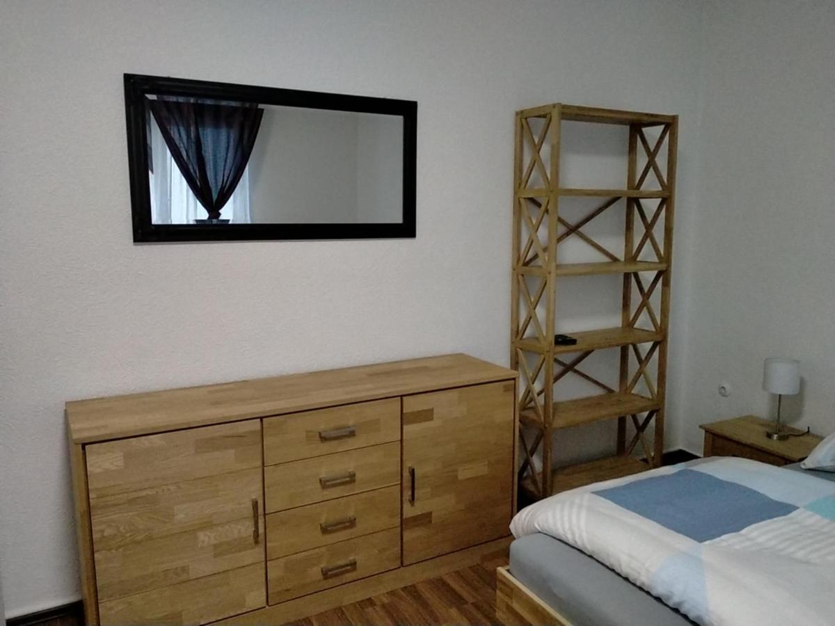 Ferienwohnung Macfewo Im Zentrum Von Майен Экстерьер фото