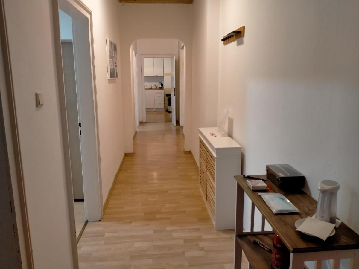 Ferienwohnung Macfewo Im Zentrum Von Майен Экстерьер фото